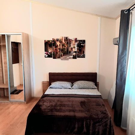 Studio Apartments In Center Mini 5 Поверх Без Ліфту Ιβανό-Φρανκίβσκ Εξωτερικό φωτογραφία