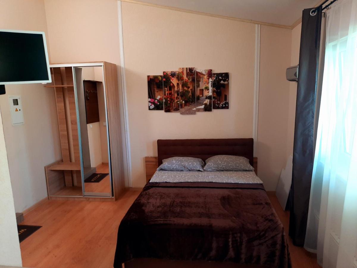 Studio Apartments In Center Mini 5 Поверх Без Ліфту Ιβανό-Φρανκίβσκ Εξωτερικό φωτογραφία